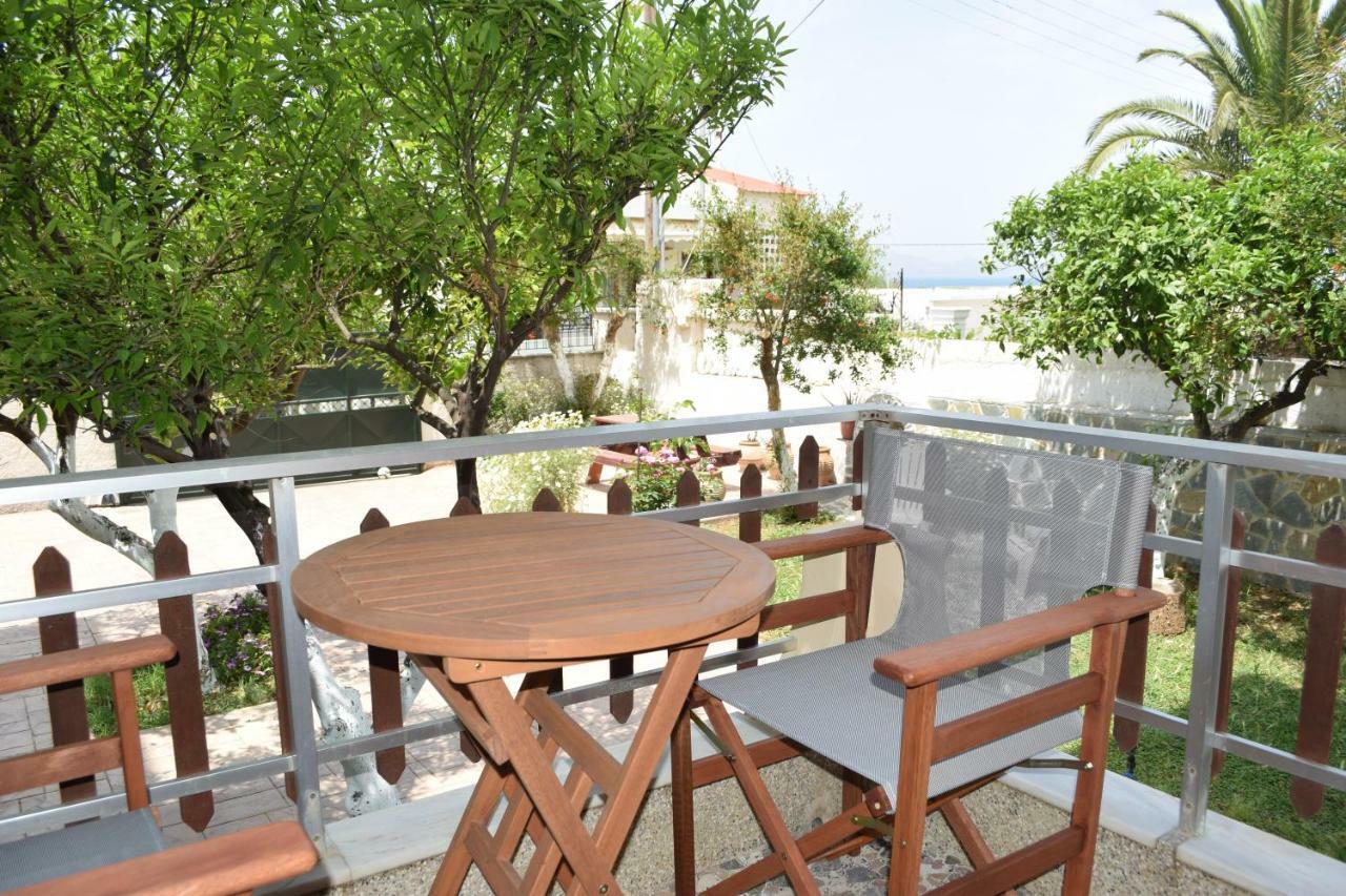 Central House With Quiet Garden Kissamos Exterior photo